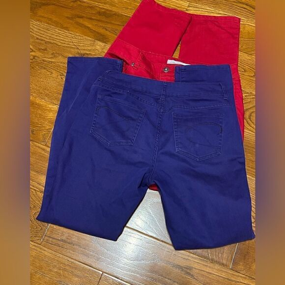 Chico’s bundle of size 0.5 platinum denim violet and ruby pants - Picture 2 of 7